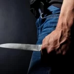Acum!!! Crimă într-un cartier din Câmpulung! Ros de gelozie, un câmpulungean și-a omorât iubita pentru a vrut să se despartă de el. I-a tăiat gâtul cu un cuțit!