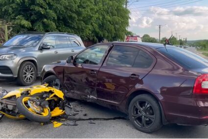 Motociclist scăpat  ca prin urechile acului cu viață dintr-un accident rutier, la Câmpulung